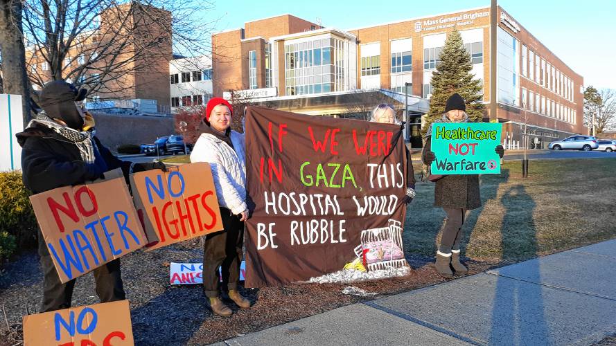 Activists will meet outside Baystate Franklin Medical Center from 7:30 to 9 a.m. on Monday, March 18, to rally in support of a cease-fire resolution coming before Greenfield’s City Council and in protest of the war in Gaza, particularly the bombing of hospitals. They are shown during a previous demonstration outside Cooley Dickinson Hospital in Northampton.