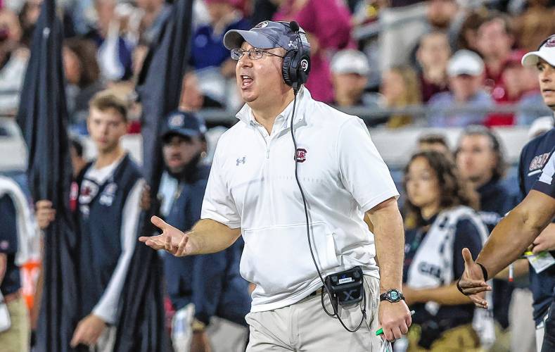 Then South Carolina associate head coach/special teams coordinator Pete Lembo coaches in the Gator Bowl against Notre Dame in 2022. Lembo, the new head coach at Buffalo, will be part of what could be a new rivalry between the school and UMass in the MAC beginning in 2025-26.
