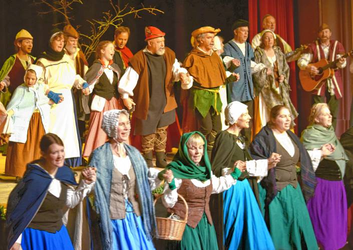 The 39th annual Welcome Yule Midwinter Celebration will make its return to the Shea Theater Arts Center from Dec. 8 through 10.