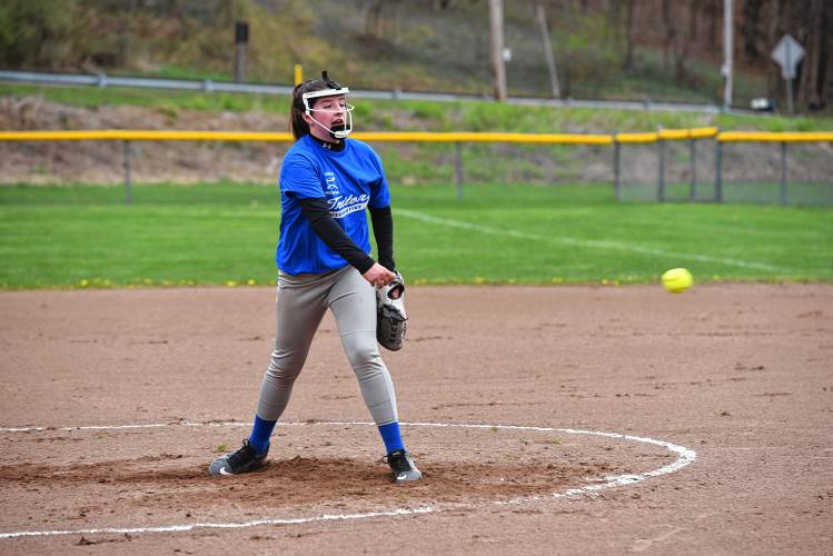Triton Automotive’s Lexi Hawkins pitches against Descavich Plumbing on Saturday at Murphy Park. 